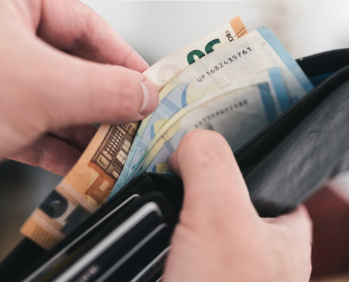 Voor 1 februari 2024 uitbetaalde bedragen melden