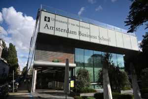 Vergoeding studiekosten kind van werknemer